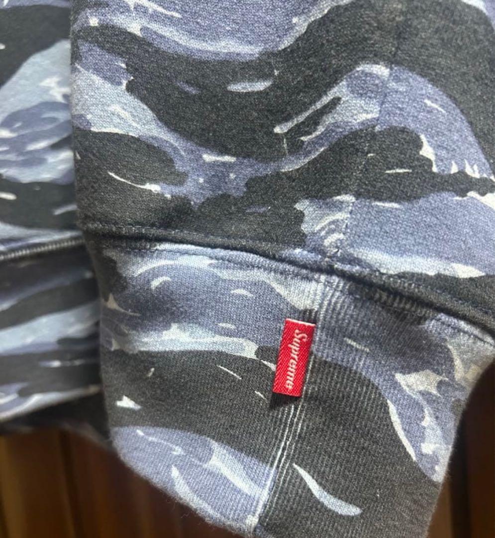 Supreme カモフラージュパーカー