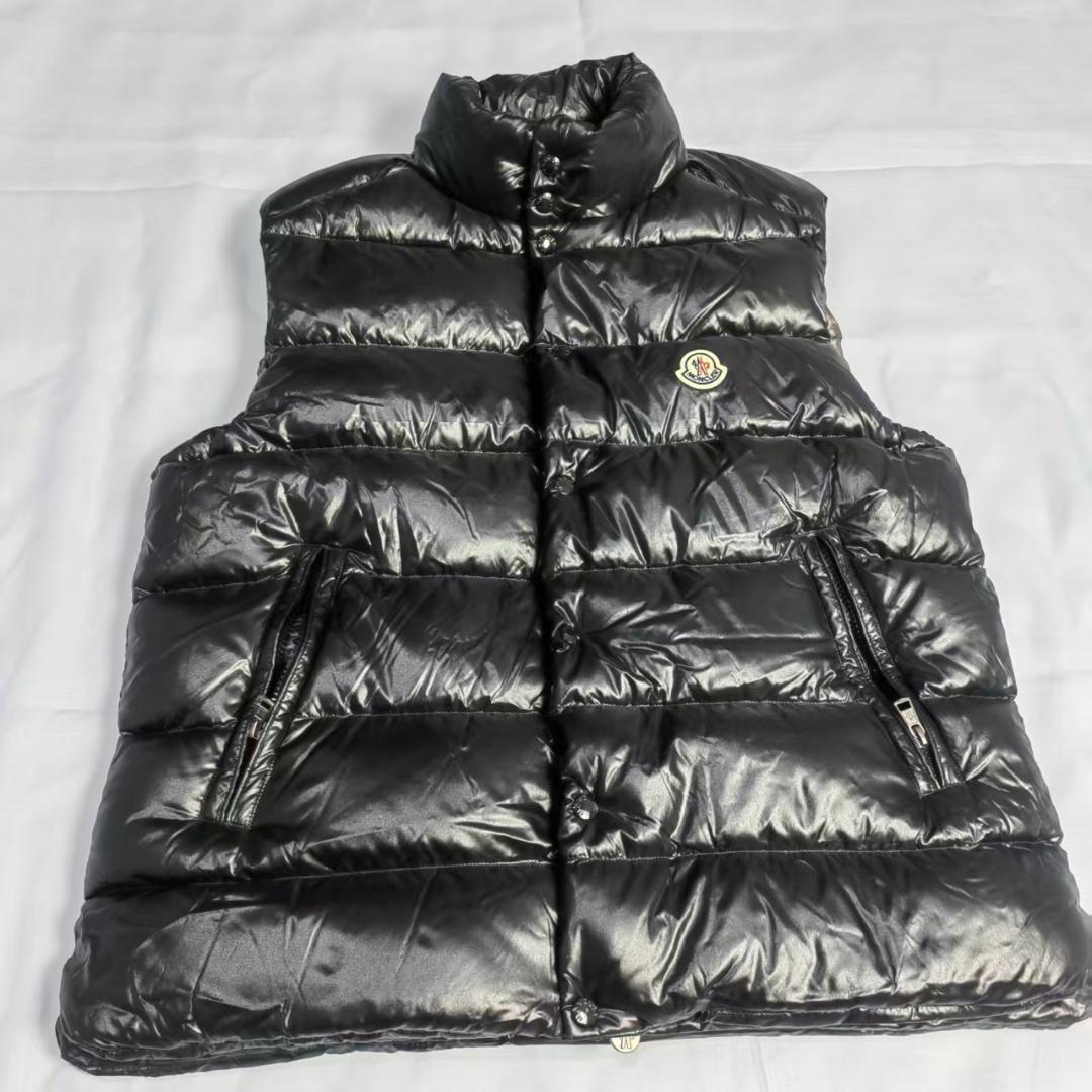 モンクレール　ダウンベスト　ワッペン　4 黒