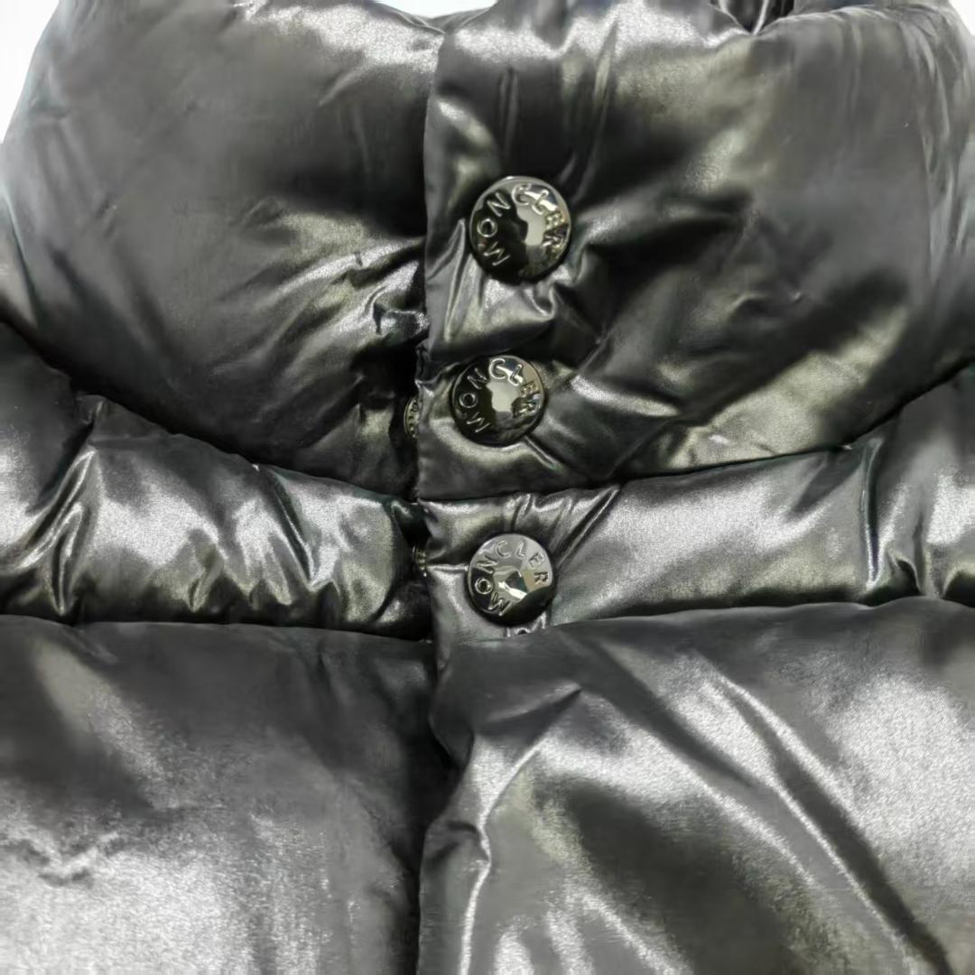 モンクレール　ダウンベスト　ワッペン　4 黒