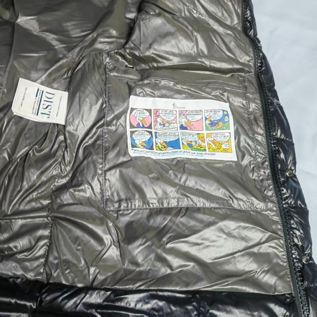 モンクレール　ダウンベスト　ワッペン　4 黒