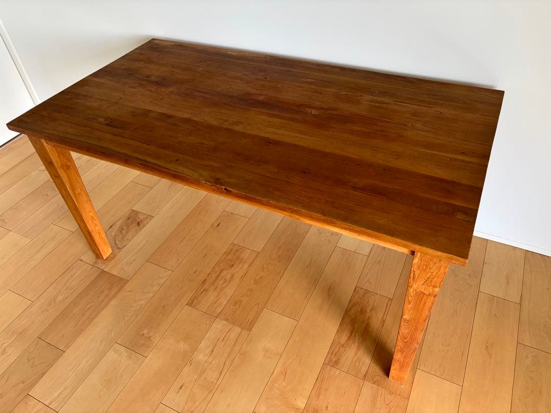 無垢材チーク・ダイニングテーブル （KNOLL）