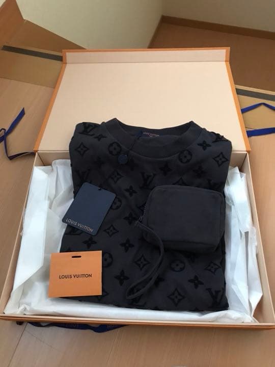 ルイヴィトン フックアンドループモノグラムTシャツ