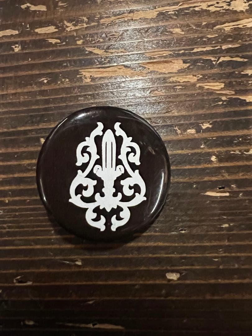 クロムハーツ　缶バッジ