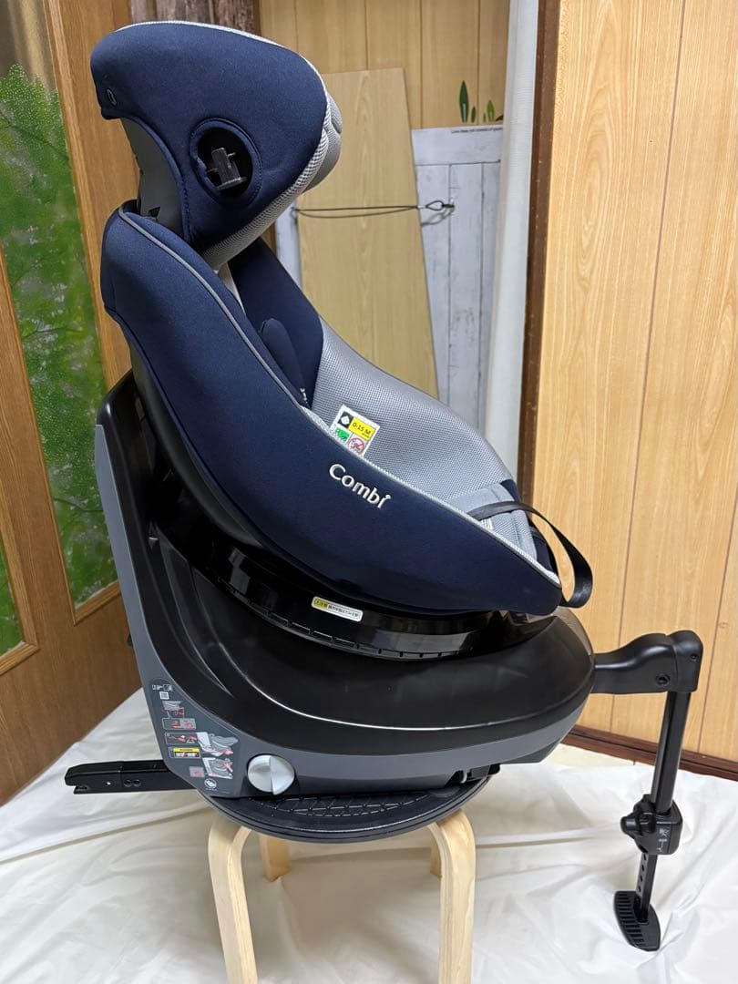 コンビ クルムーヴアドバンス ISOFIX エッグショック チャイルドシート 美