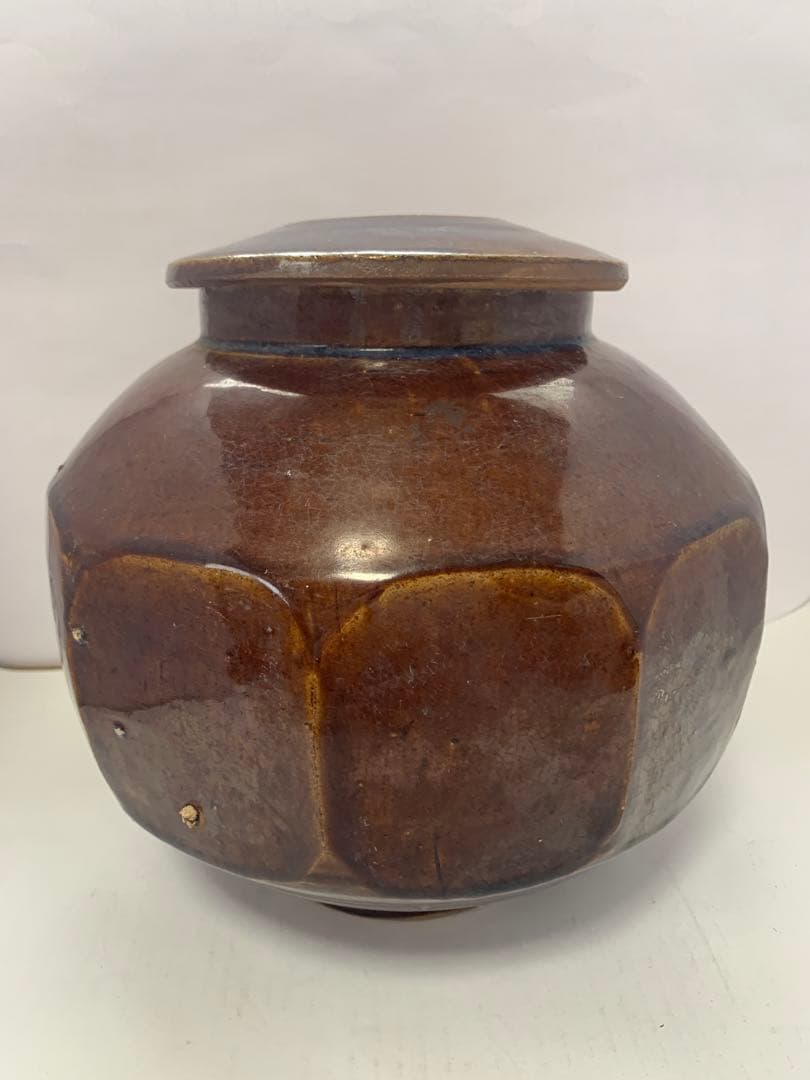 李朝　飴釉　茶色 陶器 八角形 蓋付き壺　送料込み