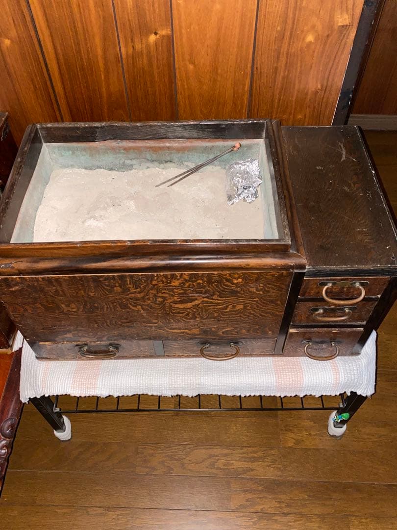 ラスト値引きいたしました長火鉢