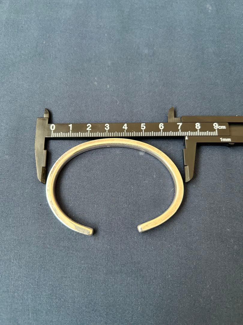 IBUQUI イブキ シルバー バングル