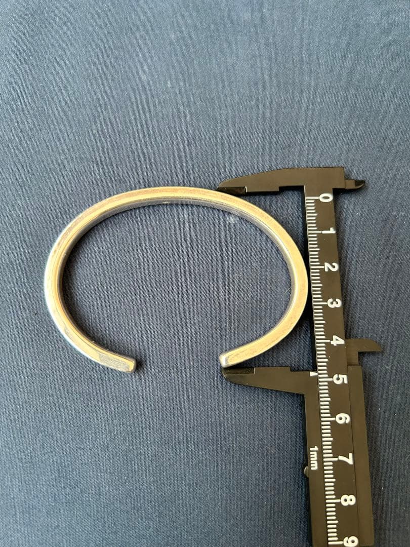 IBUQUI イブキ シルバー バングル