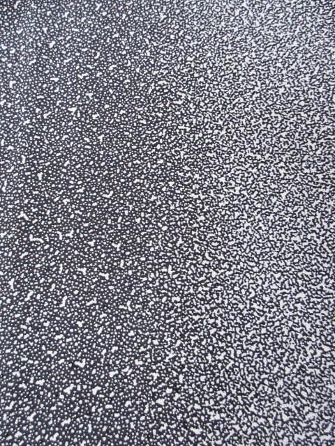 新古品！美品＊黒＆白＊たたき染め＊タテ柄＊粋＆モダン＊着物＊１６１ｃｍ＊裄６５