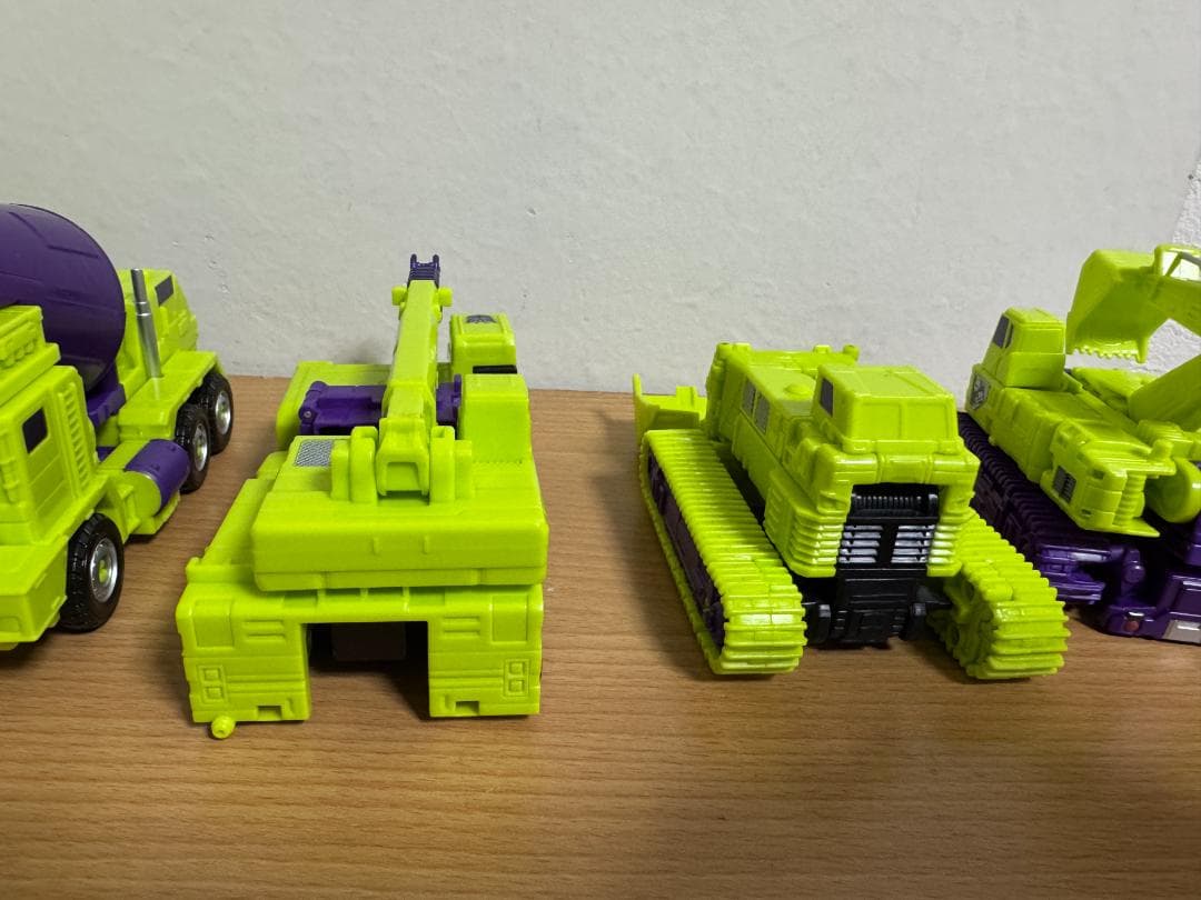 タカラトミー　トランスフォーマー　ユナイトウォリアーズ　デバスター　UW-04