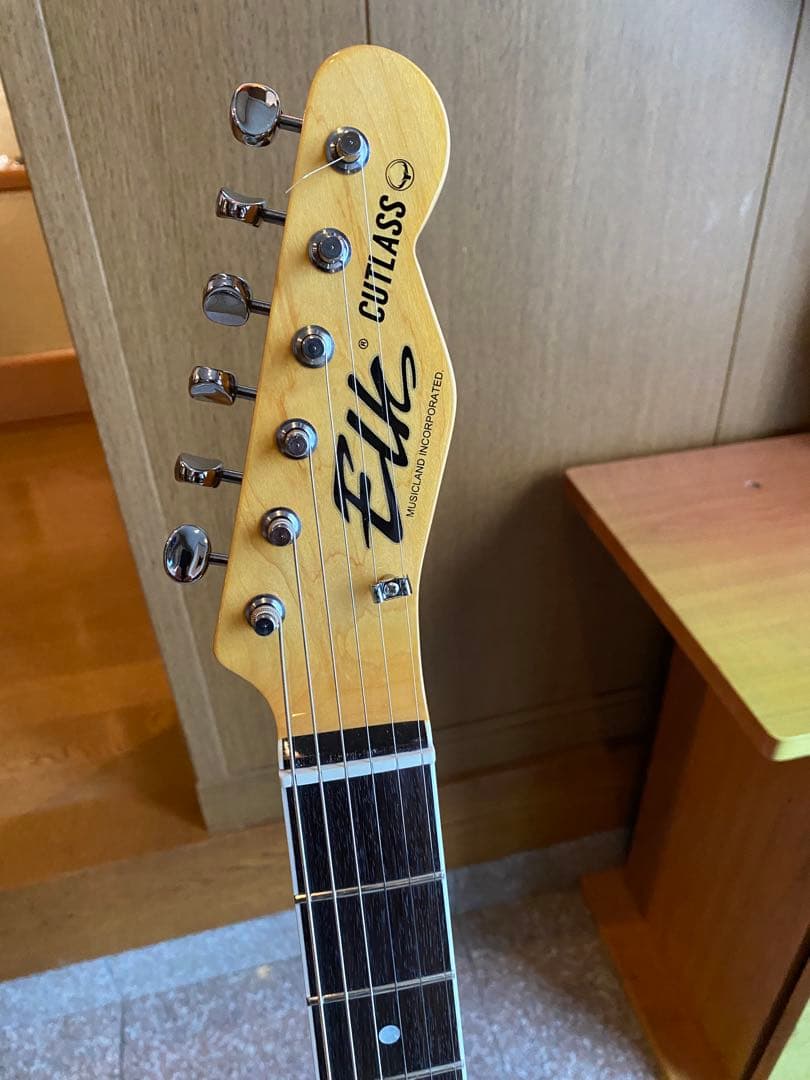 エルクカトラス　ELK Cutlass ブラック エレキギター Bigsby搭載