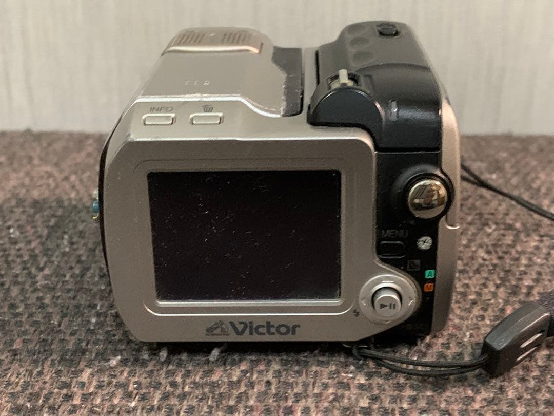 ビクター　HDD ビデオカメラ　GZ-MC200