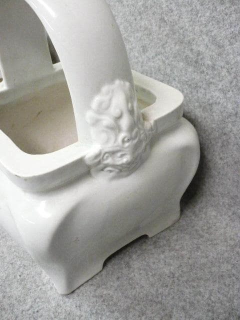 出石焼 白磁 手提げ 火鉢 [B31476]