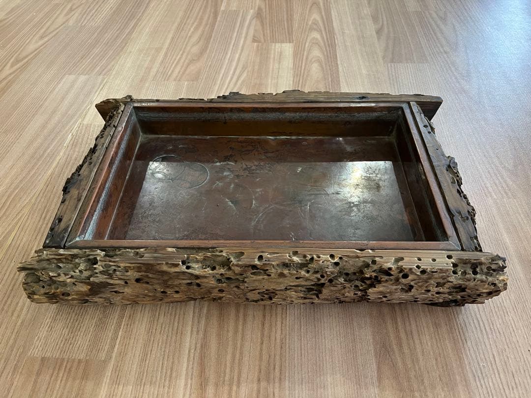 値下げ　値下げ　古い虫喰いの水盤