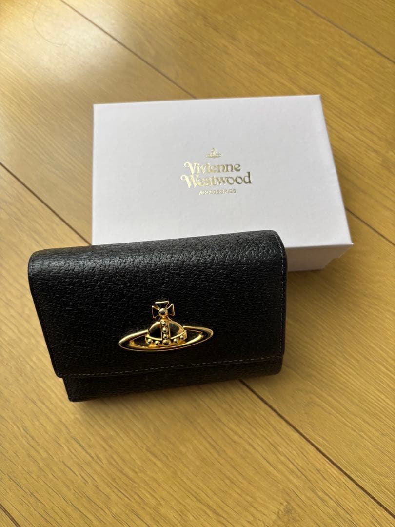 Vivienne Westwood ブラック二つ折り財布