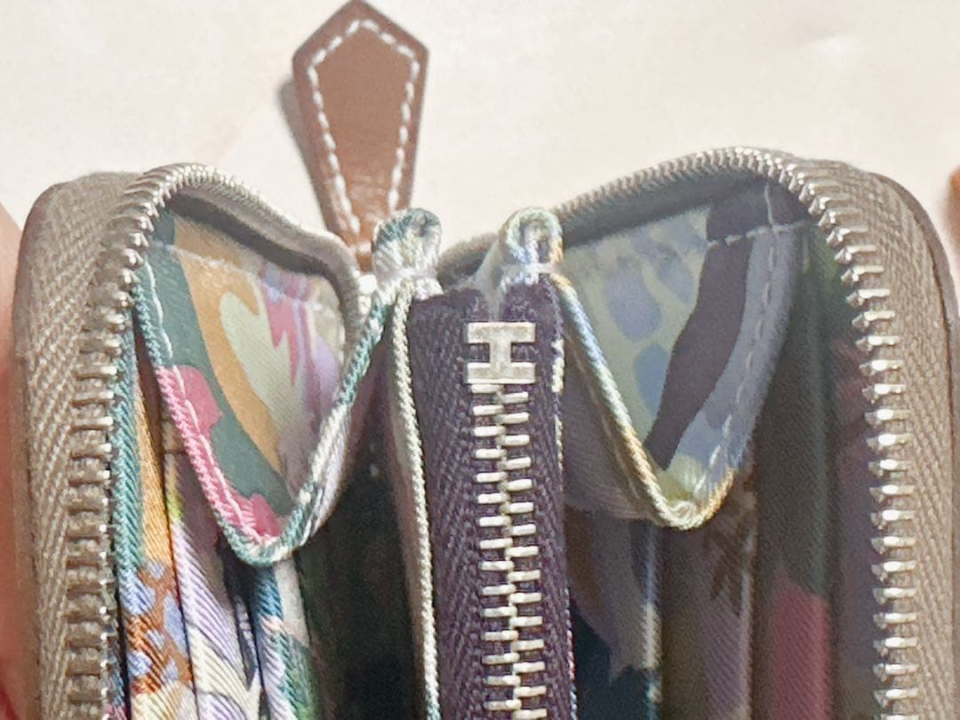 【新品未使用】エルメス シルクインコンパクト エトゥープ