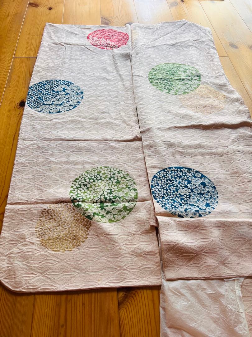 振袖 花柄 上品　豪華　金　赤 白 緑 青　長襦袢つき