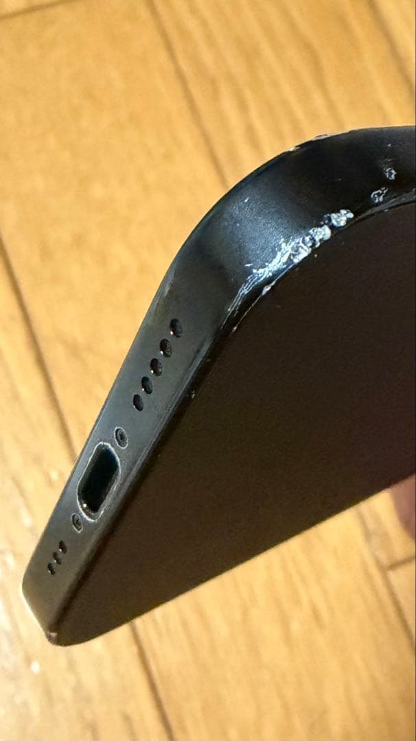 iPhone 15 ブラック 128GB SIMフリー カメラ割れ ジャンク品