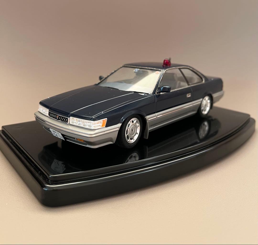あぶない刑事　港3号 1/24 日産レパード アルティマ　F31前期型　完成品