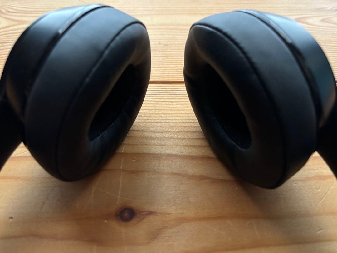 s*1様 beats solo3 wireless BLACK