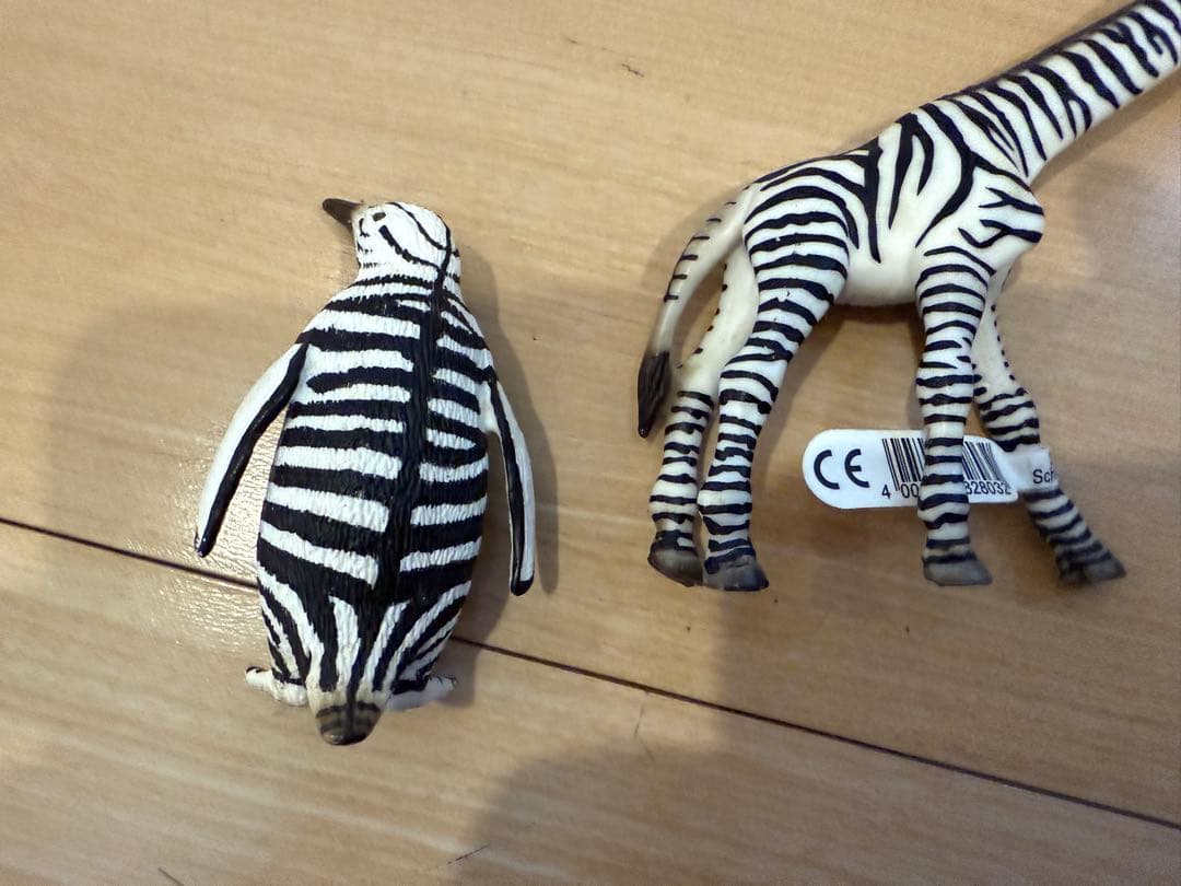 シュライヒ shleich 75周年限定品　動物　キリン　ペンギン　ゼブラ柄
