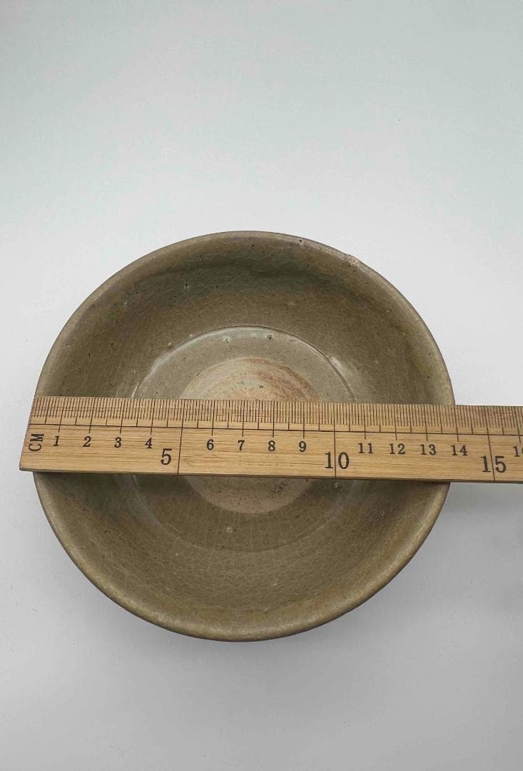 宋時代　青磁　越窯刻花卉文碗　唐物　古賞物　時代物　旧家蔵出し(A-65)