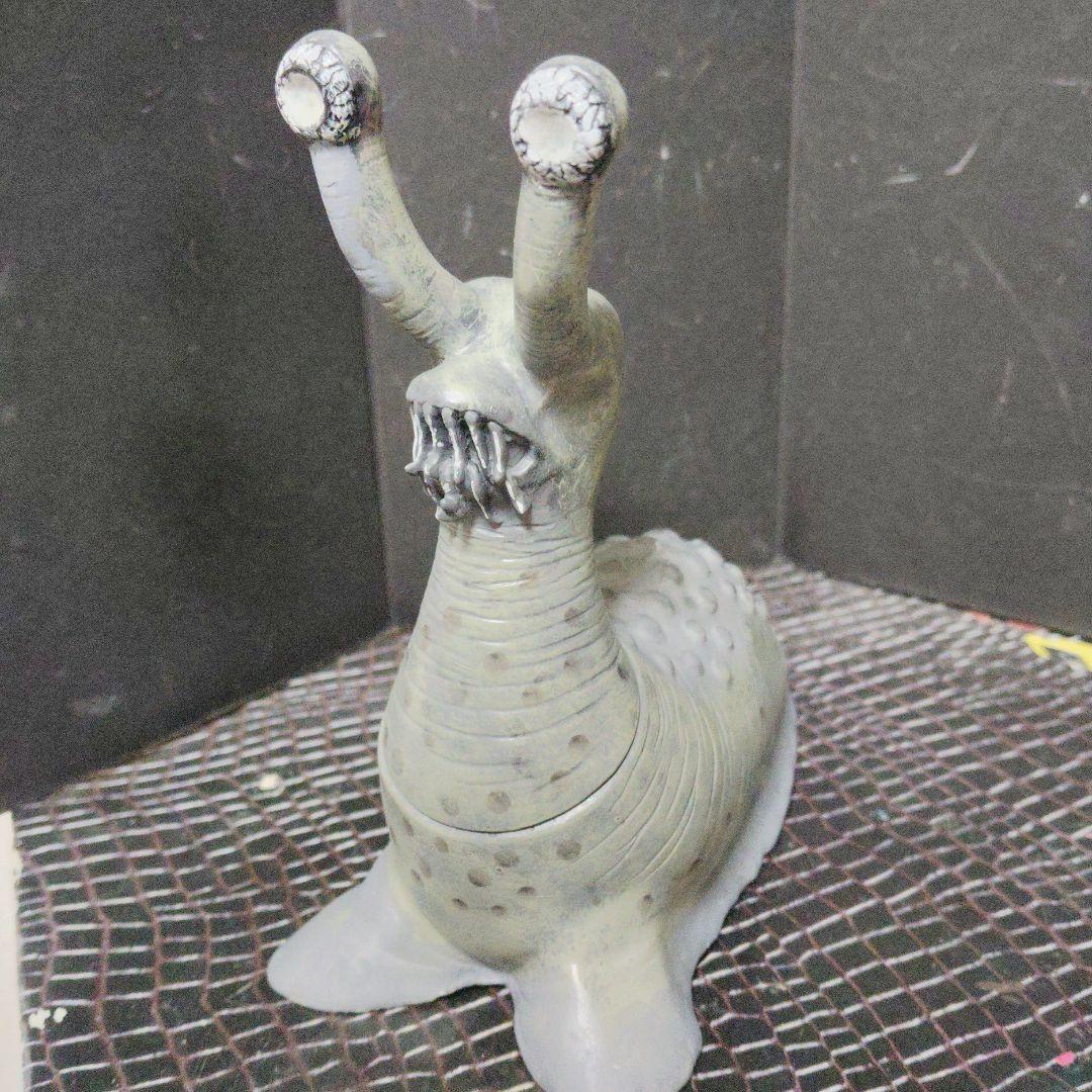 ウルトラQ怪獣旧型絶版ソフビモノクロverゴメス.ナメゴン.ケムール人