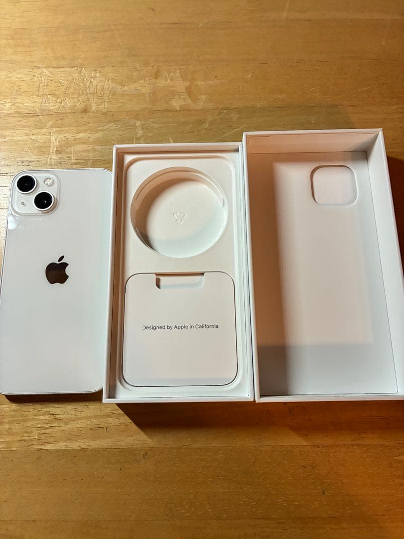 Apple iPhone 13 ホワイト 128GB SIMフリー　即日配送