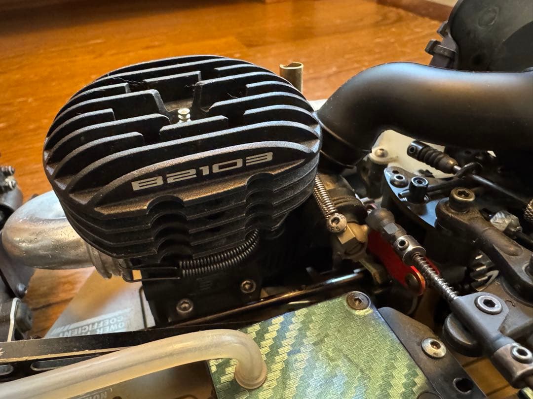 SWORKz S35-4 1/8 バギー エンジン付き