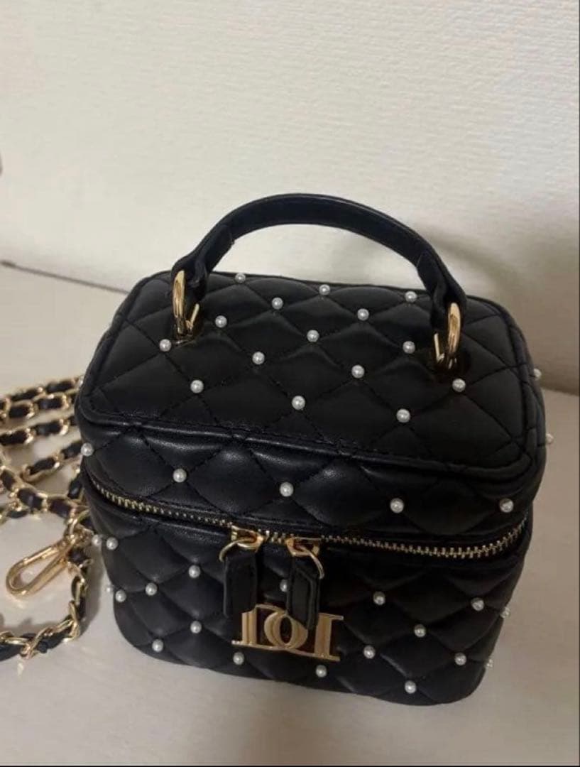 Darich ダーリッチ キルティングパールスクエアミニバッグ ブラック