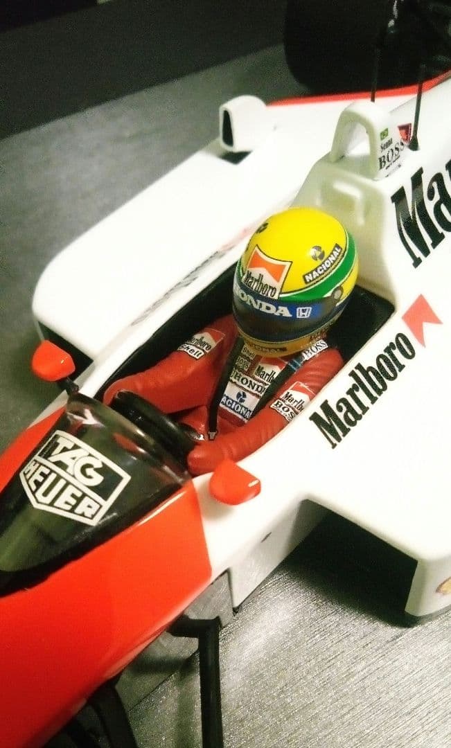 ミニチャンプス 1/18 F1 マクラーレン MP4/4 ホンダ A.セナ
