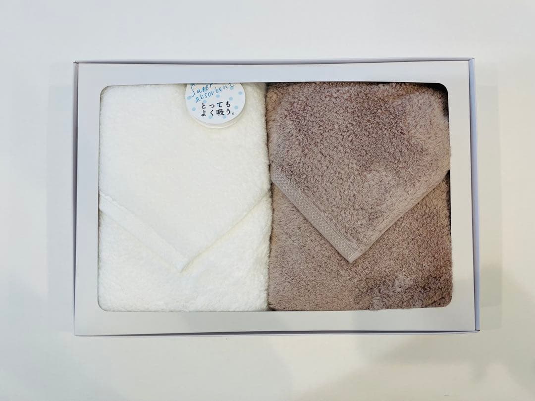 【箱付き新品未使用】UCHINO　ウチノ　とってもよく吸うバスタオル　白ベージュ