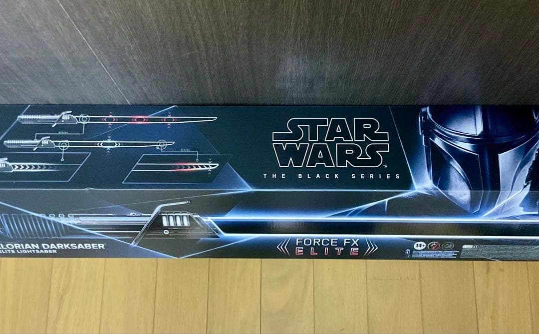 新品　スターウォーズ　マンダロリアン ダークセーバーフォースFXライトセーバー