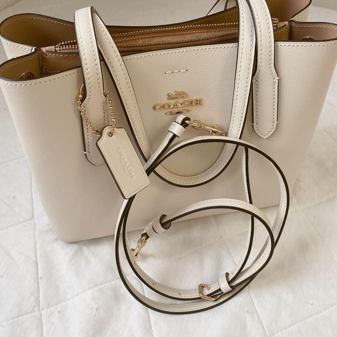 COACH ショルダーバッグ ホワイト 中型