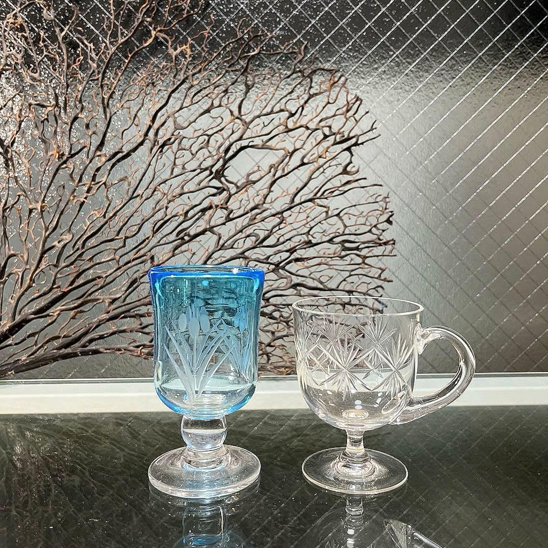 骨董　時代ガラス　ギヤマン　切子　耳付ききグラス　リキュールグラス　１客　ウラン