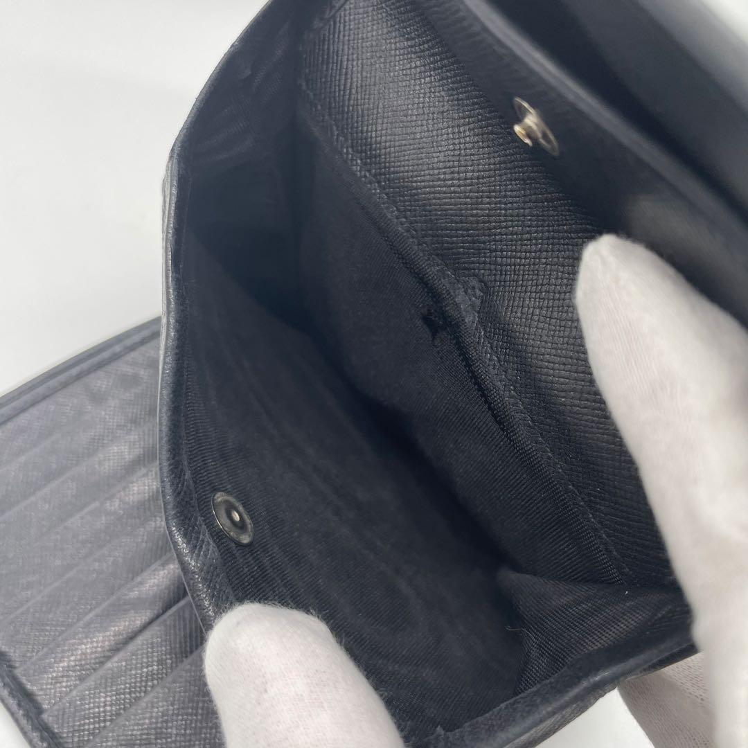 【美品】 PRADA プラダ サフィアーノレザー 折り財布 ブラック w4