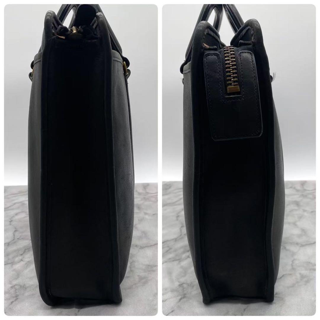 コーチ　オールドコーチ　ビジネスバッグ　レザー　ブラック　301