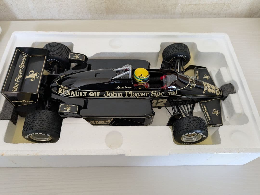 F1 MINICHAMPS 1/12 ロータスルノー97T アイルトン・セナ