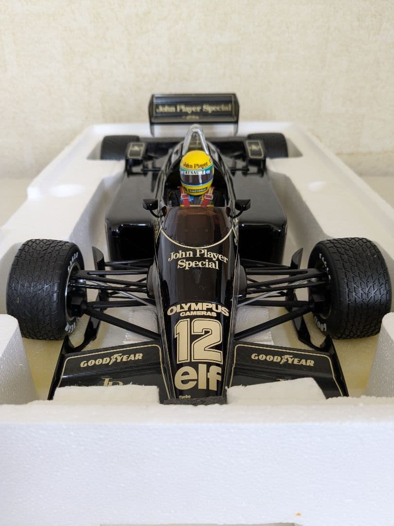 F1 MINICHAMPS 1/12 ロータスルノー97T アイルトン・セナ
