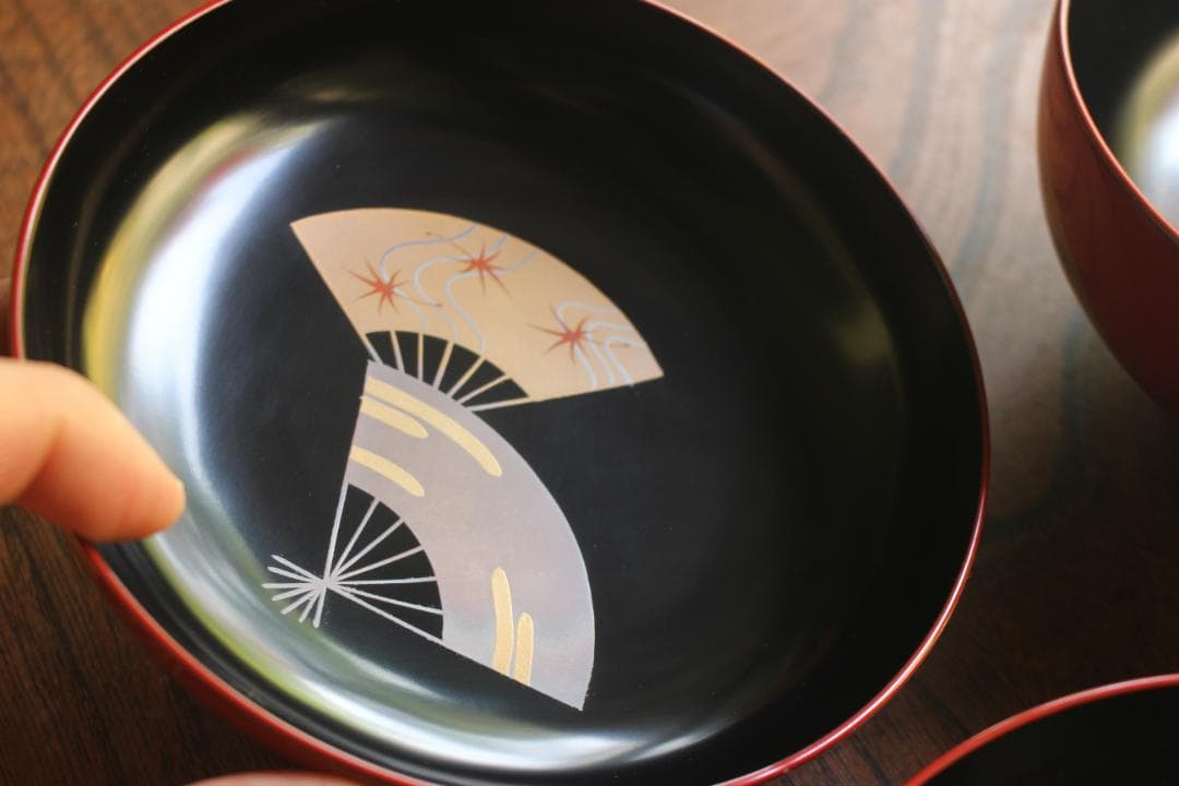 デッドストック！上質朱漆に優美な扇面蒔絵の映える煮物椀2点（検輪島塗雑煮椀