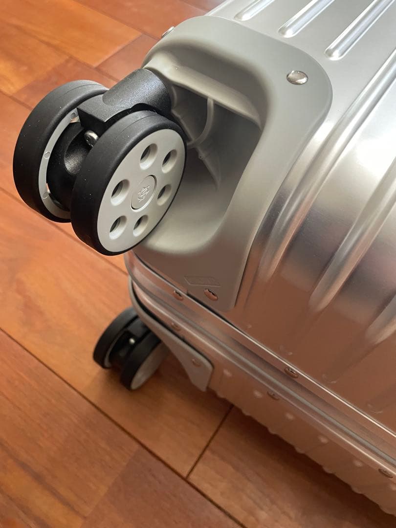 新品未使用！生涯保証品★リモワ オリジナルチェックインL★trunk plus