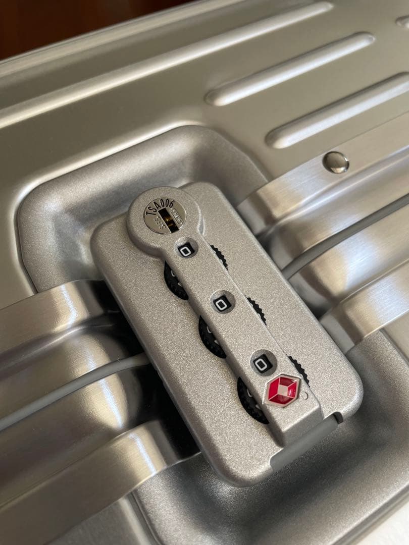 新品未使用！生涯保証品★リモワ オリジナルチェックインL★trunk plus