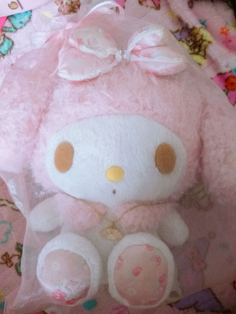 激レア 希少 マイメロディ ネックレス＆ドール バラ スワロフスキー ぬいぐるみ