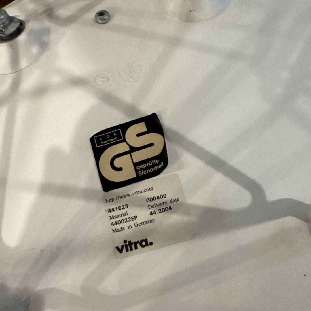 Vitra イームズ サイドシェルチェア DAW