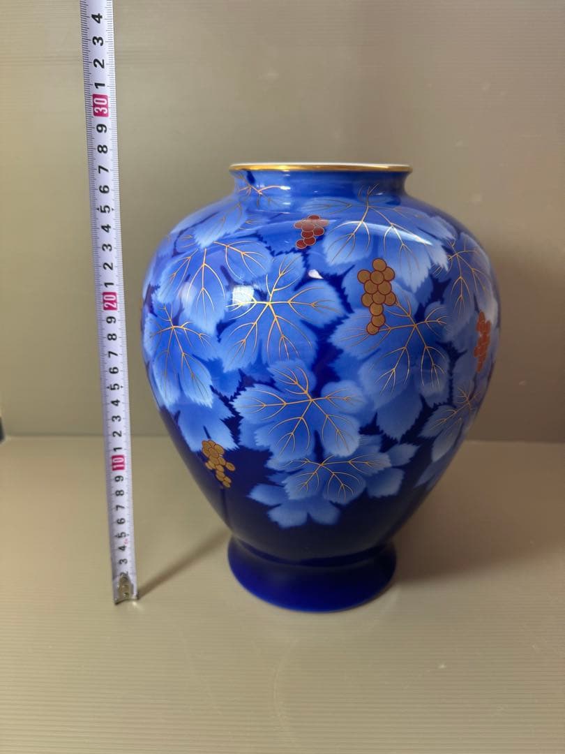 2703 深川製磁　呉須葡萄　花瓶　金彩　未使用