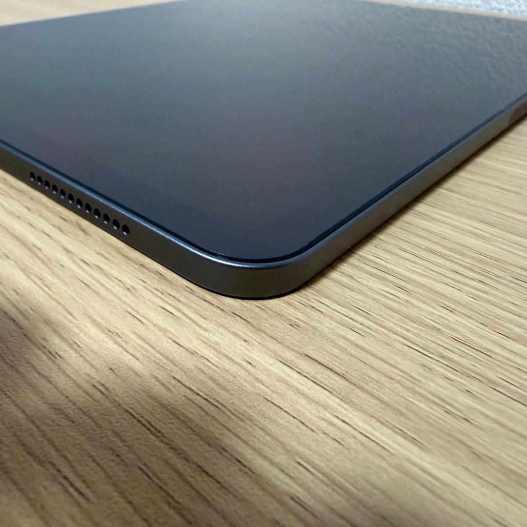 iPad Air 11インチ 第5世代 M1チップ 256GB 最大容量84%