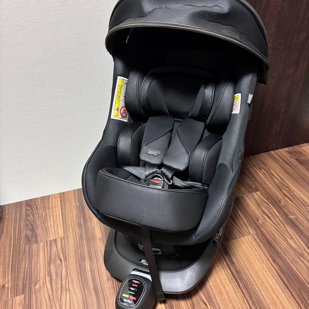 【美品】Aprica チャイルドシート　アカチャンホンポ　クルリラビッテエックス