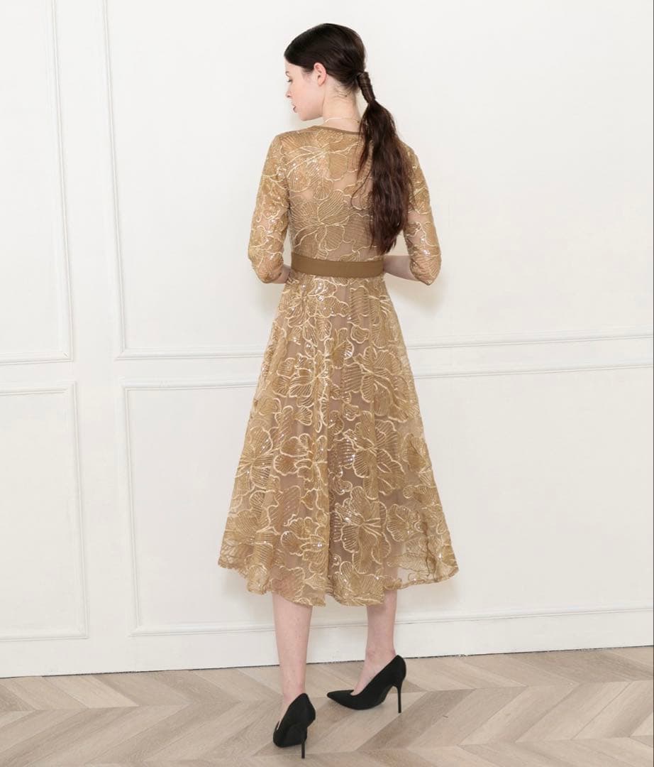 値下げ❣️reja オケージョンドレス 花柄刺繍パイピングフレアロングワンピース