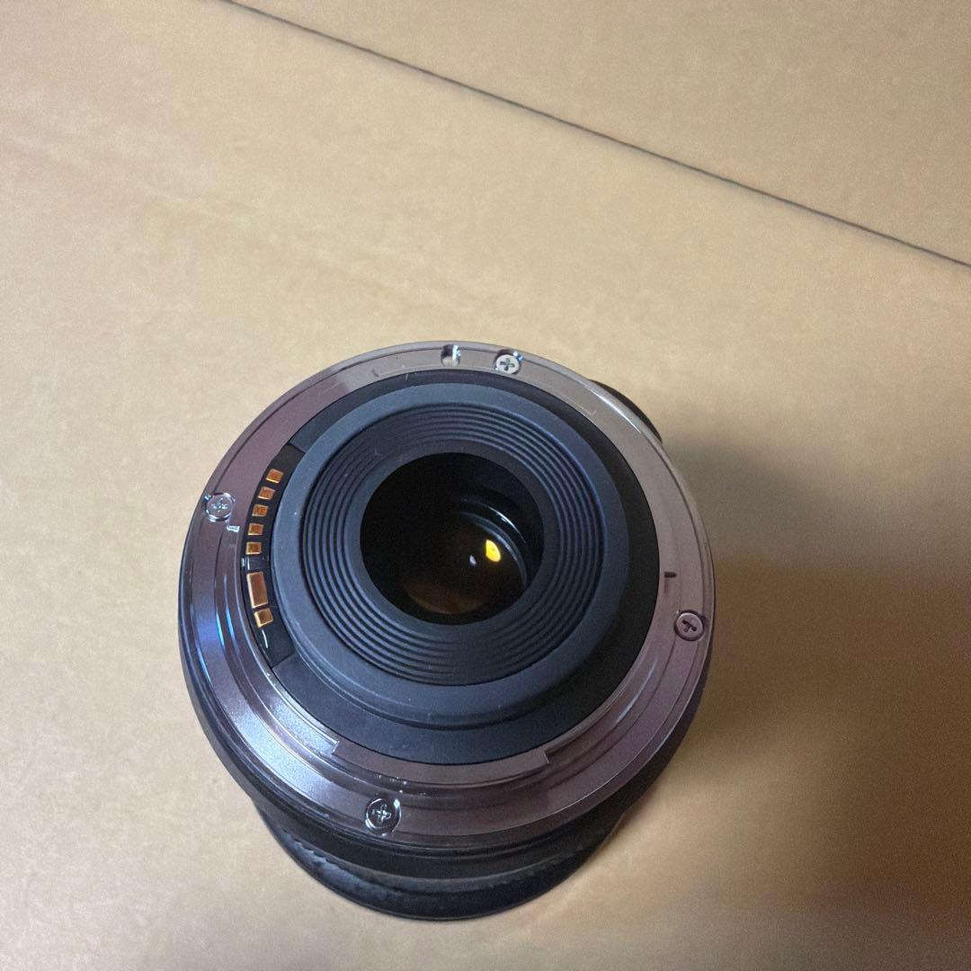 Canon EF-S 10-22mm f/3.5-4.5 USM ①