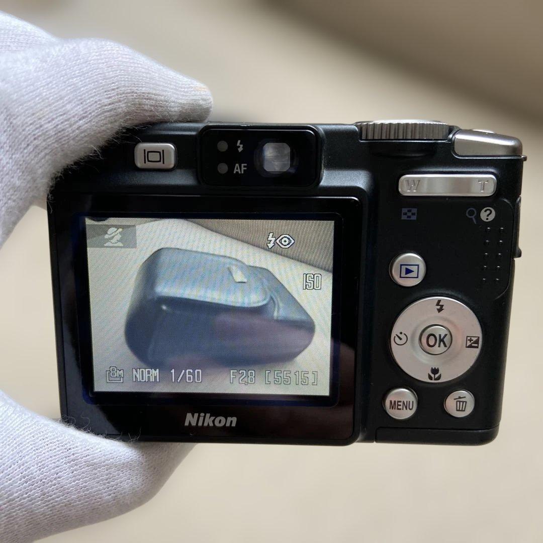 動作確認済Nikon COOLPIX P50 黒　単三電池２本使用